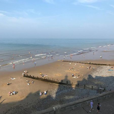 Cosy Beach House Steps From The Sea Cromer Exterior foto